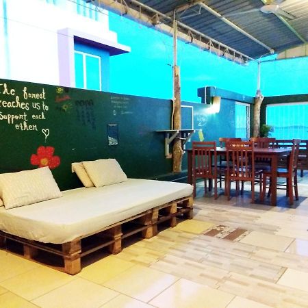 Sandakan Backpackers Hostel Экстерьер фото