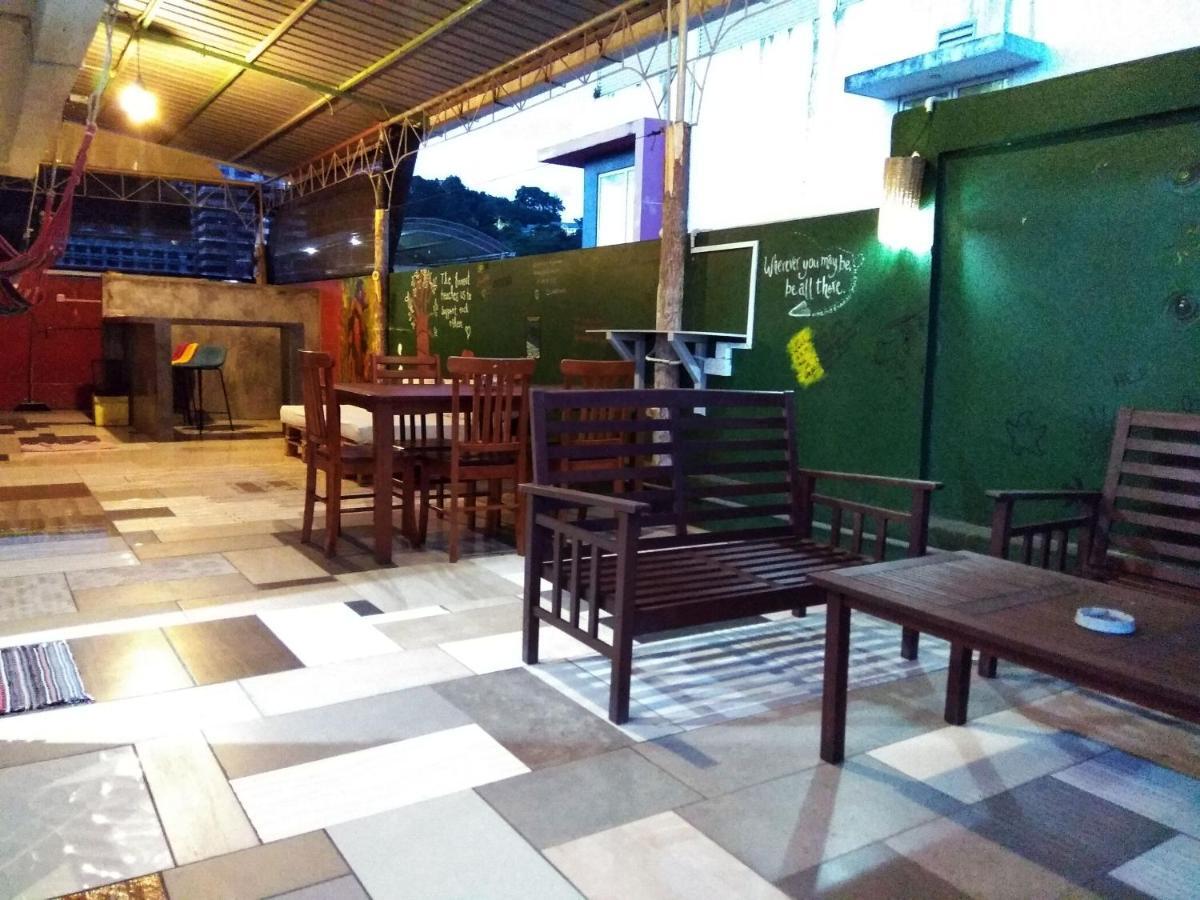 Sandakan Backpackers Hostel Экстерьер фото
